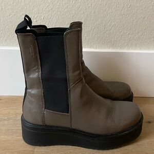 Vagabond Tara boots size 39
